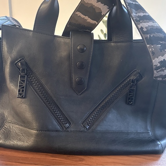 Kenzo Handbags - ❌SOLD❌elsewhere KENZO Designer BAG 🖤 NWOT 💖